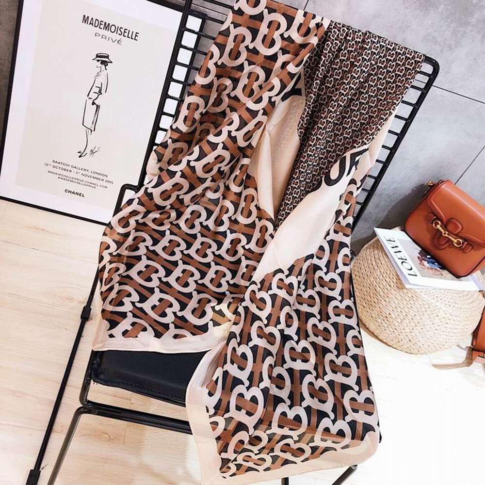 B**rry scarf